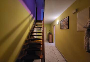 STAMBENO-POSLOVNA NEKRETNINA NA PRODAJU | KUŠEVAC | ODLIČNA INVESTICIJA | VIŠE NAMJENA, Kuševac, Hrvatska